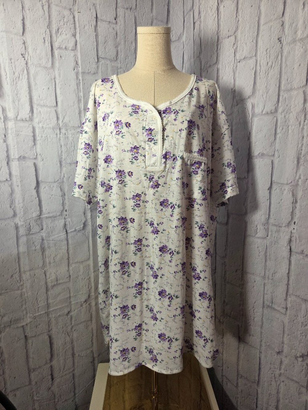 Vintage JJJ Sleep One Size White Floral Cotton Blend Short Sleeve Sleepshirt